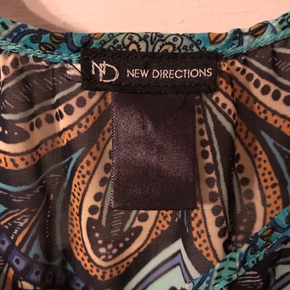 New Directions Sheer Blouse - Medium - Picture 3 of 4